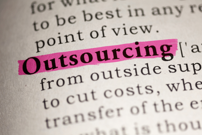 Outsourcing IT: cos’è e quando esternalizzare aiuta il team interno